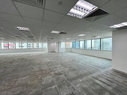 Odeon Towers (D7), Office #457513991